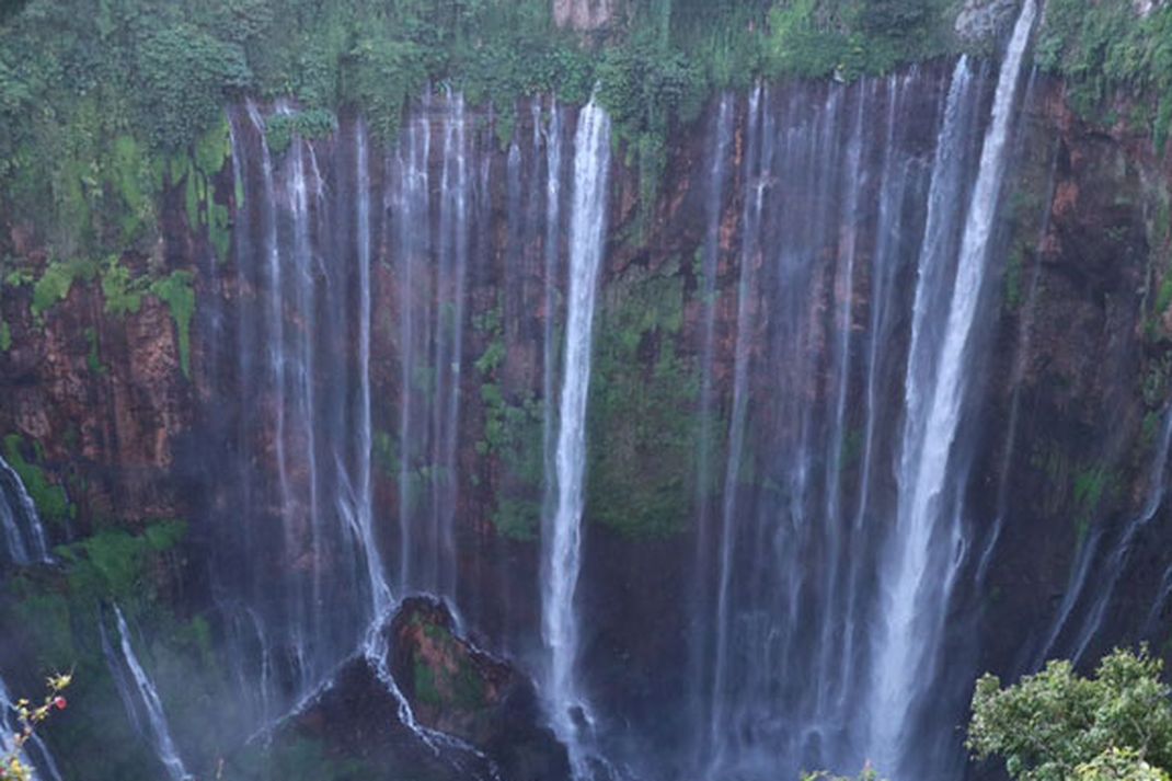 Travel - Air Terjun Tumpak Sewu di Lumajang-Jatim