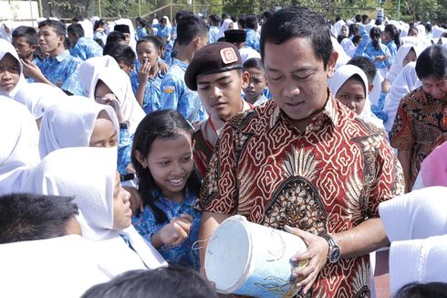 Suhu Semarang Naik, Walikota Hendi Pasang Kipas Kabut di Jalan