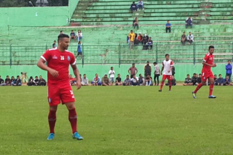 Penyerang baru Arema FC, Robert Lima Guimaraes, dalam sesi latihan di Stadion Gajayana, Kota Malang, Kamis (10/1/2019)