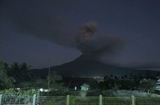 Gunung Lewotobi Laki-laki Meletus Lagi, Hujan Abu Terus Melanda