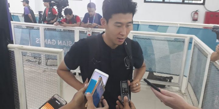 Pemain Korea Selatan yang juga bintang Tottenham Hotspur, Son Heung-min, saat ditemui di Stadion Pakansari, Cibinong, Bogor, Rabu (29/8/2018).