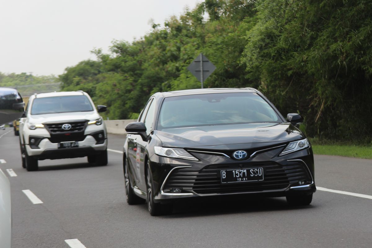 Toyota Camry Hybrid