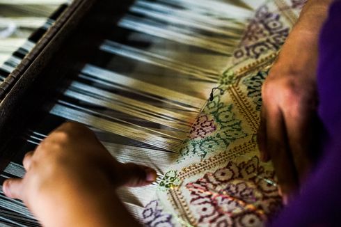 UNESCO Tetapkan Songket Malaysia sebagai Warisan Budaya Tak Benda