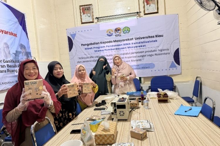 Di Tengah Debu dan Asap Karhutla, Perajin Mie Sagu Sungai Tohor Berjuang Naik Kelas
