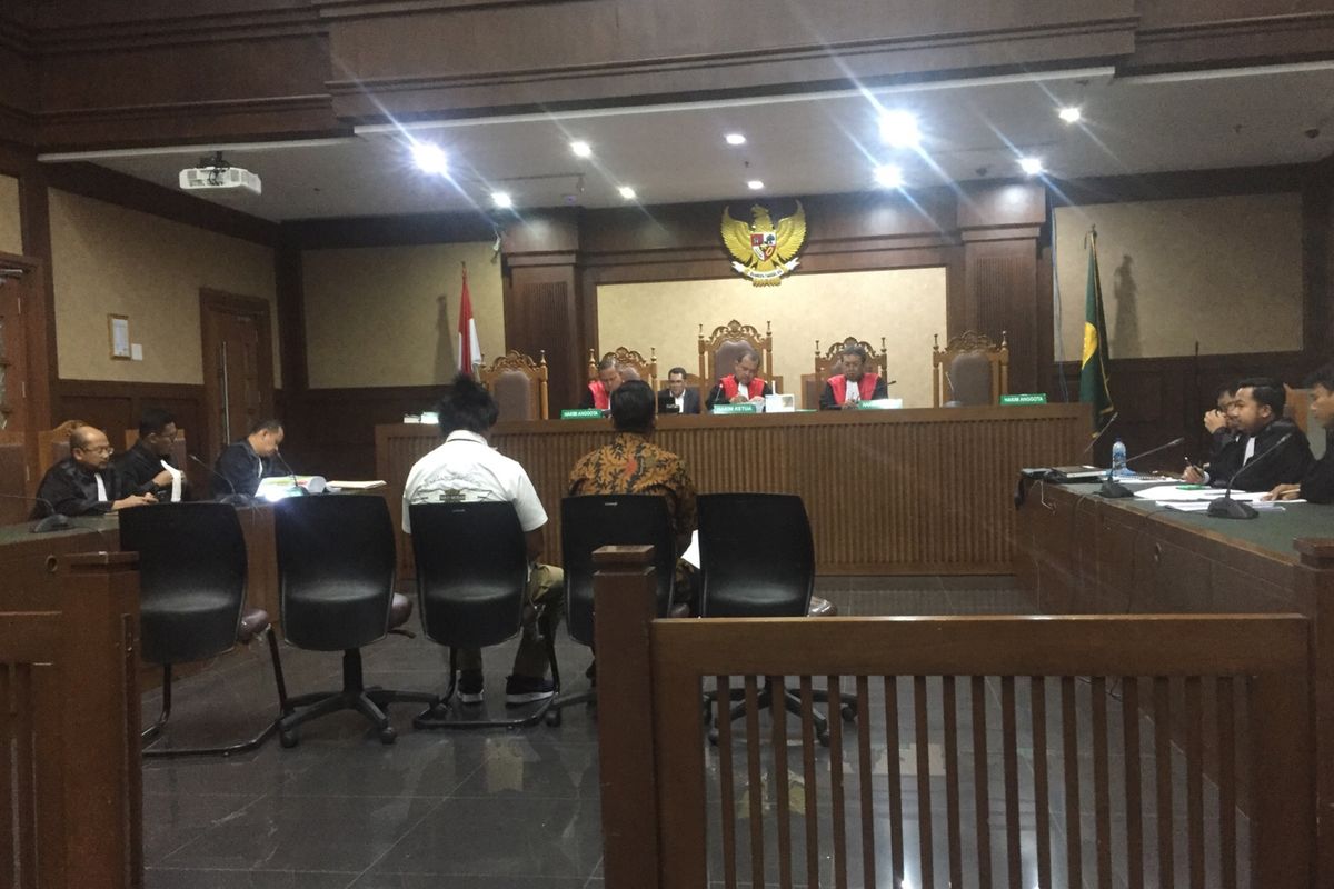 Suasana persidangan Habil Marati di Pengadilan Negeri Jakarta Pusat, Kamis (24/10/2019).