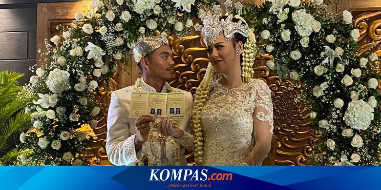 Bek Persija Menikah, Ijab Kabul dengan Sarung Tangan