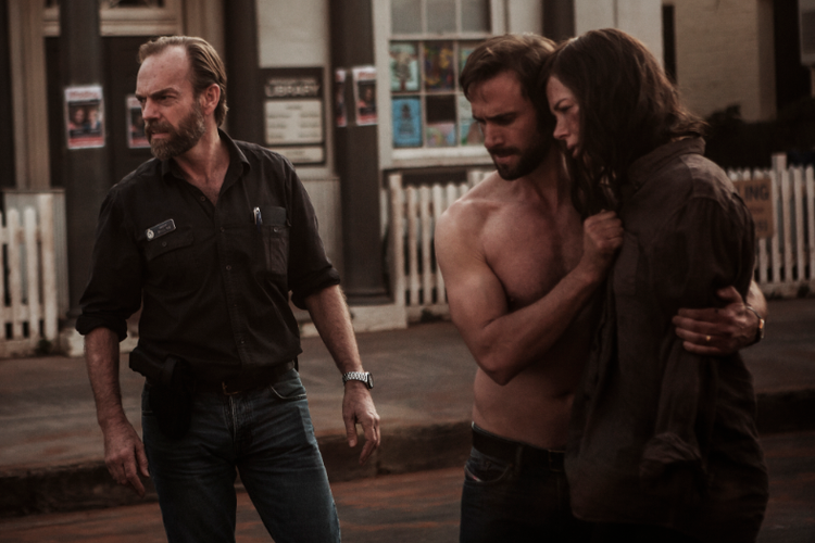 Hugo Weaving, Nicole Kidman, dan Joseph Fiennes dalam film Strangerland