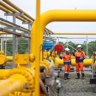 Ilustrasi gas LNG dan LPG. Pengertian LNG dan LPG. Keunggulan LNG dan LPG. Perbedaan LNG dan LPG.