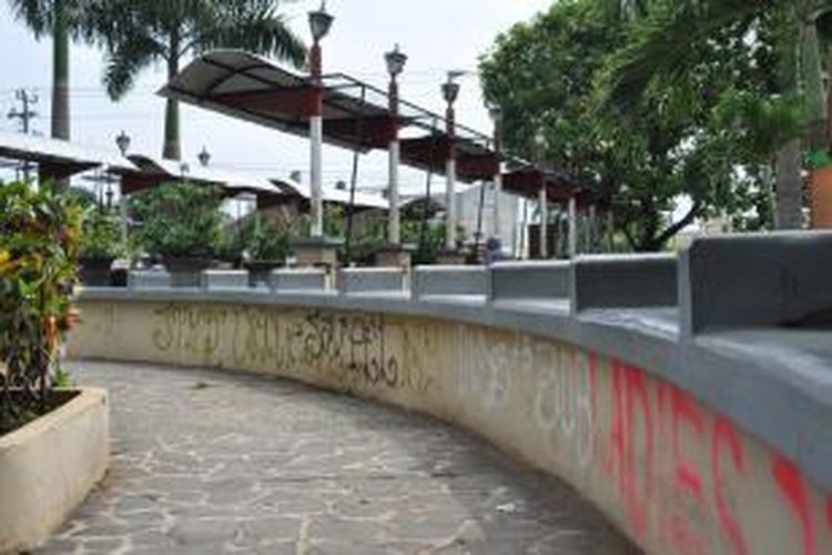 Taman alun-alun lama Ungaran, tak luput dari aksi vandalisme kelompok yang diduga geng motor dari kalangan remaja atau pelajar di Kabupaten Semarang