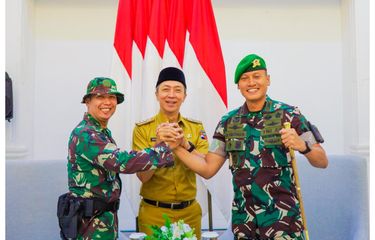 Jinsiy aloqa Porno kuyov semiz qaynonani sikadi