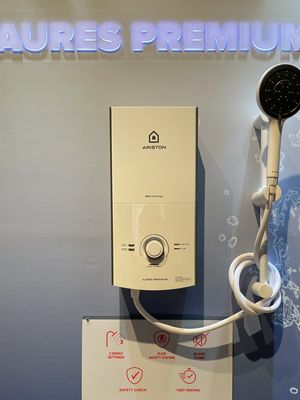 Peluncuran Ariston New Aures