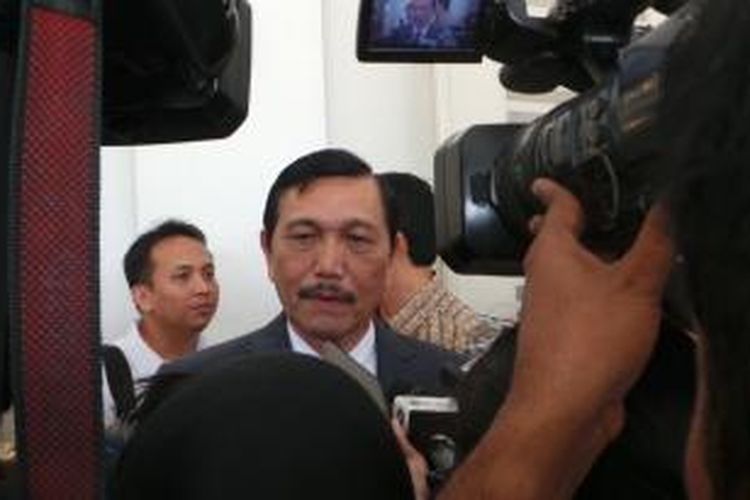 Menko Polhukam Luhut Binsar Panjaitan di Balai Kota, Rabu (2/12/2015).