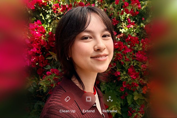 Fitur Apple Intelligence di iOS 27 yang mengalami peningkatan di berbagai aplikasi, termasuk Photos dengan mengusung penyempurnaan fitur hapus objek, fitur Extend, dan fitur pembingkaian ulang foto. 