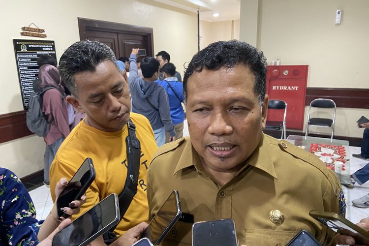 Kepala Disnaker Surabaya, Achmad Zaini mengklaim bahwa pihaknya telah melakukan pemanggilan kepada perusahaan Jan Hwa Diana pada 5 November 2024. 