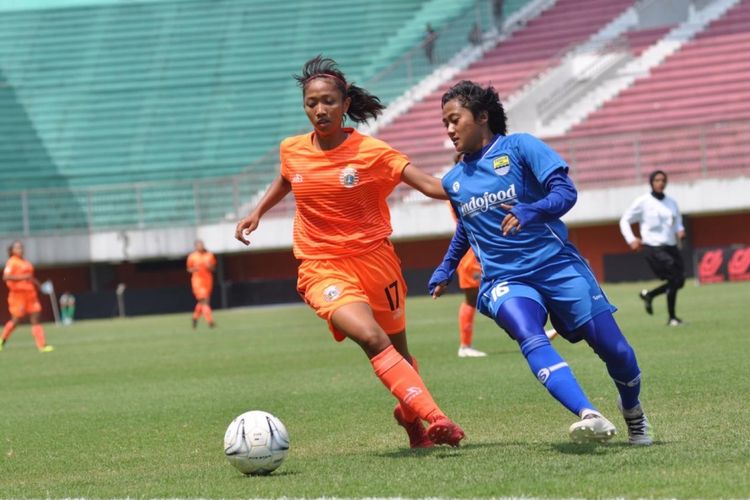 Pertandingan Liga 1 Putri antara Persija Jakarta vs Persib Bandung berlangsung di Stadion Maguwoharjo, Sleman, Rabu (9/10/2019) siang.