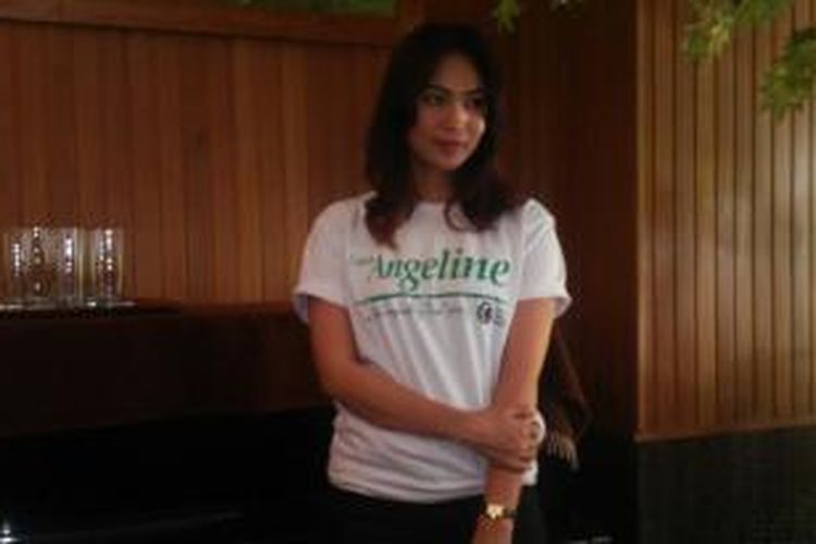 Kinaryosih diabadikan usai jumpa pers film Angeline, di Pondok Indah Mall 1, Jakarta Selatan, Kamis (7/1/2016).
