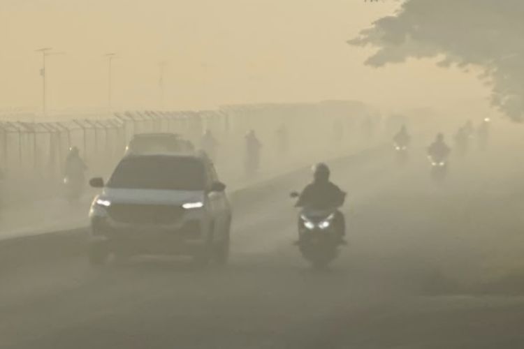 Kabut Asap Akibat Karhutla Selimuti Banjarbaru, Kualitas Udara Sempat Sangat Tidak Sehat
