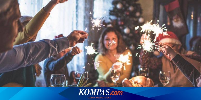 Jelang Natal Dan Tahun Baru Ini 5 Rekomendasi Film Bertema Natal Halaman All Kompas Com Dalam poster tersebut, tampak sebuah layar ponsel yang menampilkan.