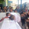 Tangis Histeris Bocah 10 Tahun dan Adiknya Saat Jenazah Ayahnya Tiba di Kupang: Bangun Ayah...