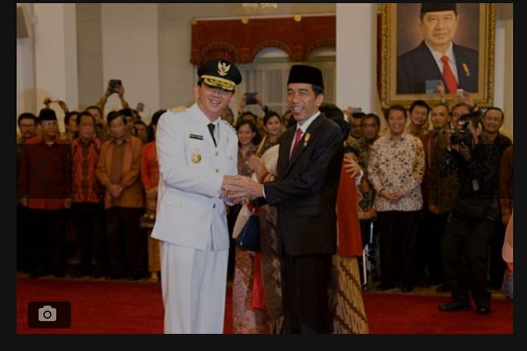 Tangkapan layar gambar di Media Indonesia yang menampilkan Jokowi melantik Ahok sebagi Gubernur DKI Jakarta pada tahun 2014