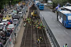 BERITA FOTO: Penampakan Rel Trem Kuno Peninggalan Belanda di Proyek MRT