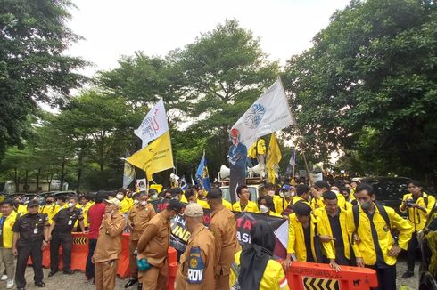 1.000 Mahasiswa UI Turun ke Jalan, Tolak Statuta UI hingga Tuntut Penyelesaian Kasus Akseyna