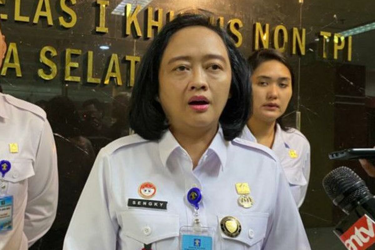 Kepala Kantor Imigrasi Kelas I Khusus Non TPI Jakarta Selatan, Felucia Sengky Ratna saat memberikan keterangan kepada wartawan di Jakarta, Rabu (8/2/2023).