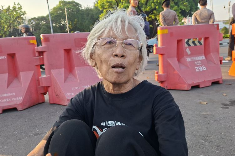 Diundang Menteri HAM ke Kantornya, Sumarsih: Saya Tidak Mau Percaya Mereka