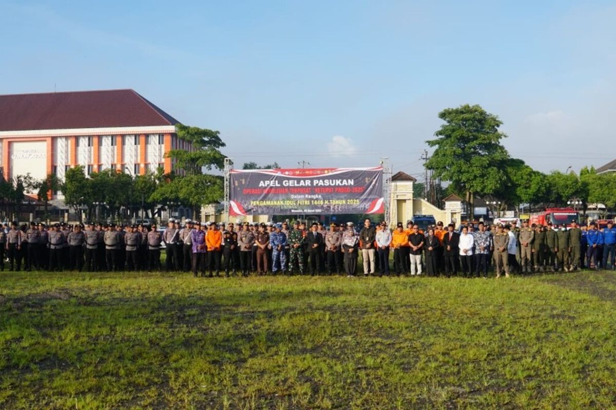 Apel Gelar Pasukan Operasi Ketupat Progo 2025 di Alun-Alun Wonosari, Kamis (20/3/2025).
