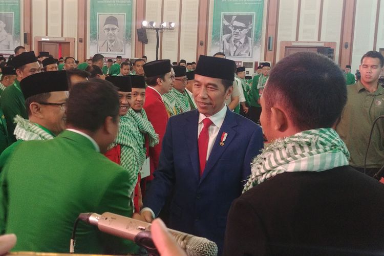 Presiden Joko Widodo menghadiri Rapimnas PPP di Asrama Haji, Pondok Gede, Jakarta, Kamis (27/9/2018).