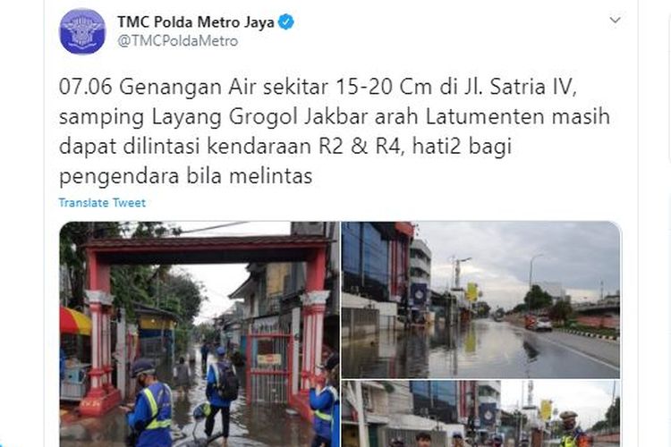 Genangan air masih terjadi di sejumlah titik jalan di Jakarta pada Selasa (22/9/2020) pagi ini. Banjir sebelumnya merendam sejumlah jalan utama ibu kota tadi malam setelah bendung Katulampa siaga 1 dan Jakarta disiram hujan deras selama 3 jam.