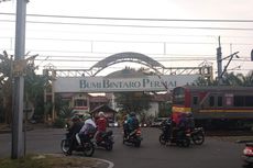 Hati-hati, Palang Pelintasan Kereta di Bintaro Rusak