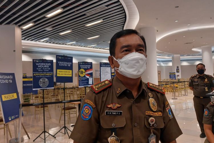 Kasatpol PP Jakarta Barat Tamo Sijabat saat ditemui wartawan pada Senin (16/8/2021).