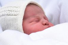 Pangeran Charles Menjenguk Cucu Terbarunya