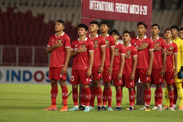 Skuad timnas U20 Indonesia. Indonesia akan melawan Irak pada laga pertama Grup A Piala Asia U20 2023. Laga Indonesia vs Irak tersebut bakal dilangsungkan di Stadion Lokomotiv, Tashkent, pada Rabu (1/3/2023) pukul 19.00 WIB. Terkini, Indonesia akan menghadapi Uzbekistan pada matchday 3 Grup A Piala Asia U20 2023 di Stadion Istiqlol, Selasa (7/3/2023).