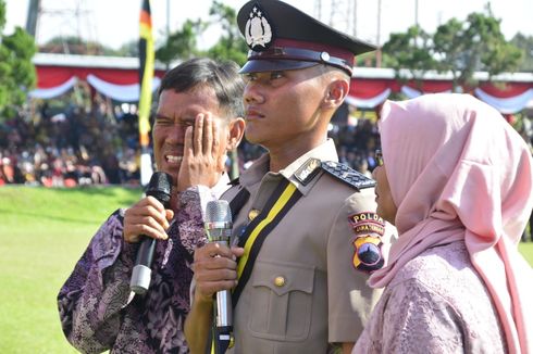 Anaknya Jadi Lulusan Terbaik Sekolah Bintara Polri, Seorang Pedagang Kelontong: Semoga Jadi Polisi yang Jujur