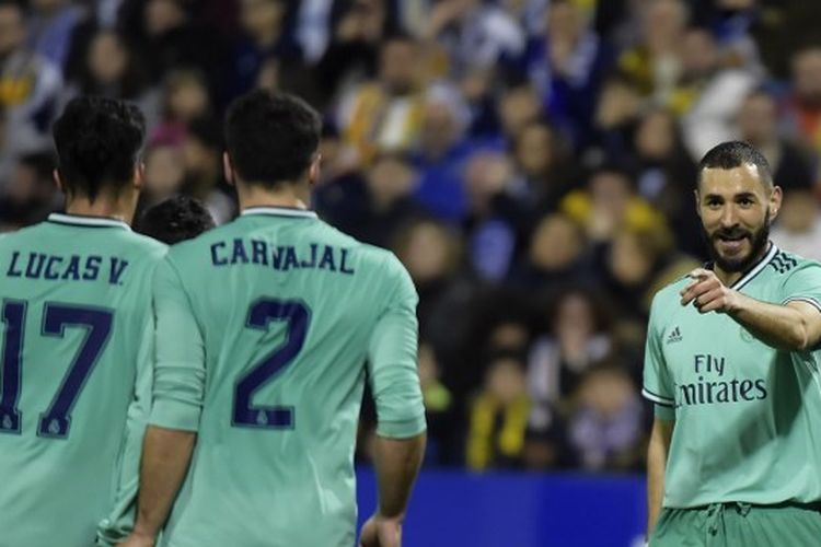 Karim Benzema, Dani Carvajal, dan Lucas Vazquez pada laga Real Zaragoza vs Real Madrid.