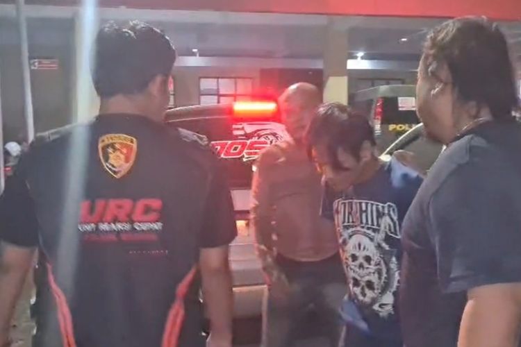 Diduga Cemburu, Pria di Brebes Nekat Bacok Istri dan Mertua hingga Anak Kandung