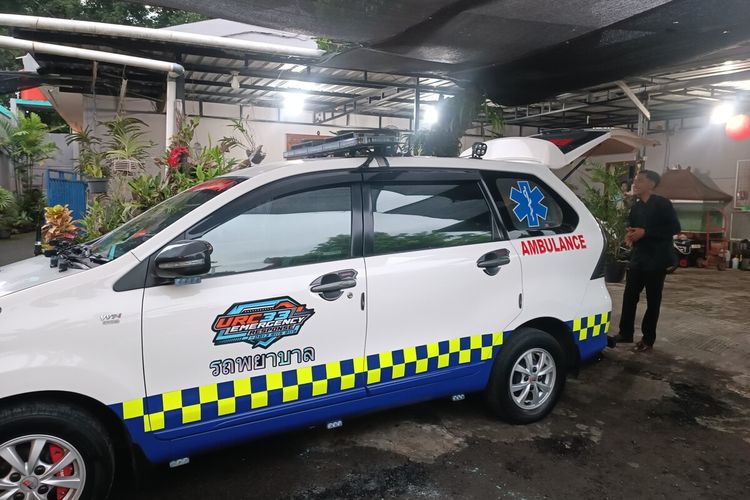 Bryan Manov Qrisna Huri (35) dan ambulan gratis di Tamantirto, Kapanewon Kasihan, Kabupaten Bantul,