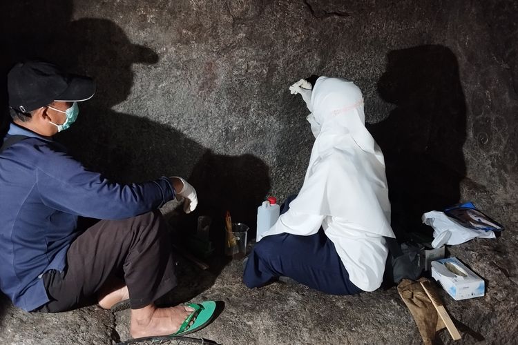 BPKW XI, Jawa Timur, mengkonservasi Gua Selomangleng Kota Kediri, Jawa Timur, medio Juni 2025.