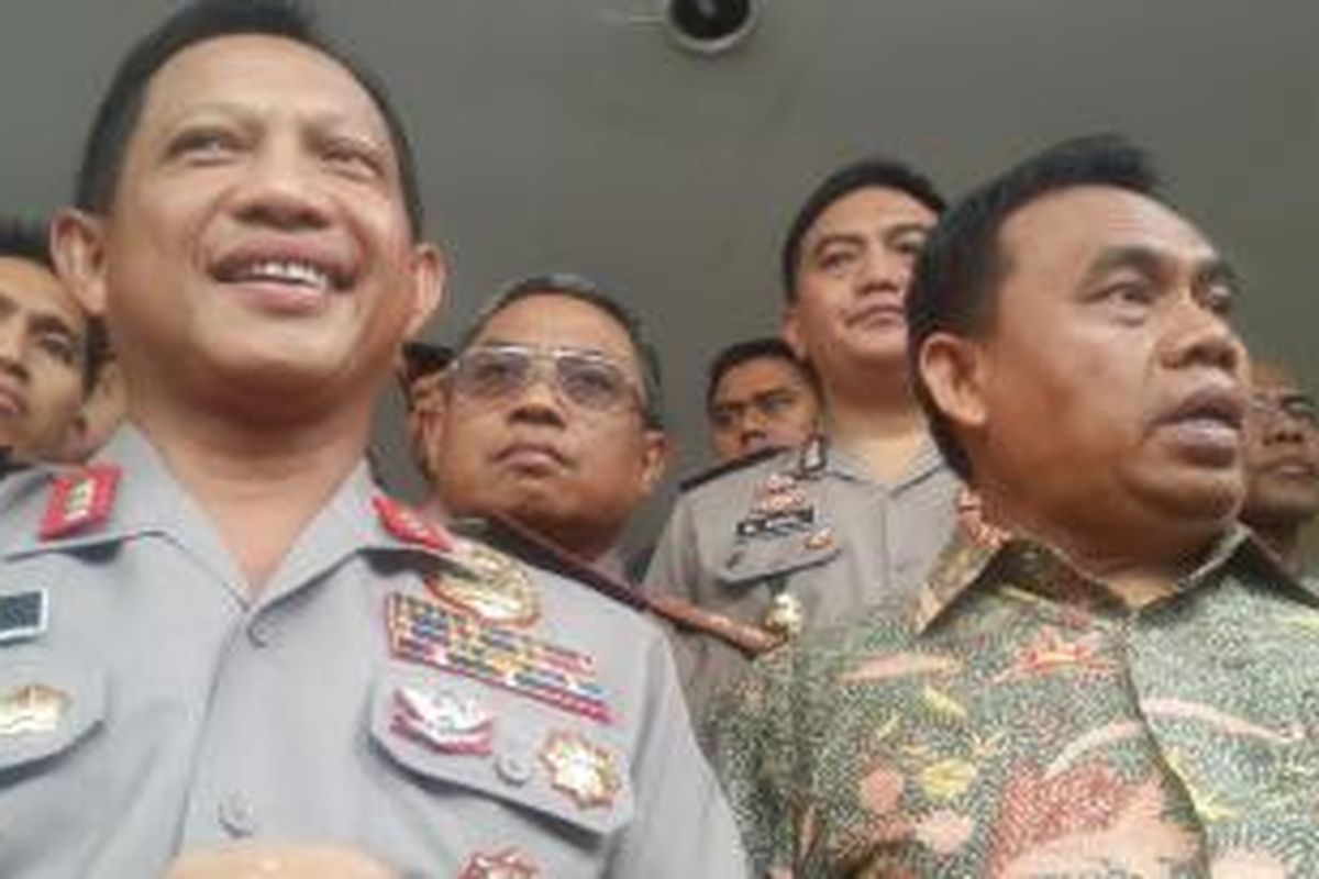 Kapolda Metro Jaya Inspektur Jenderal Tito Karnavian (kanan) dan Sekda DKI Saefullah di Markas Polda Metro Jaya