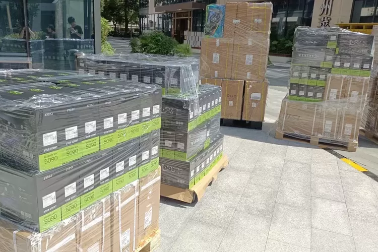 Dua Tumpukan Kargo Nvidia RTX 5090 Senilai Rp 7,8 Miliar Hilang di Bandara