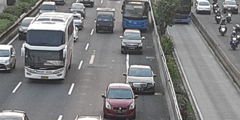 Ingat Melintas Di Bahu Jalan Tol Bisa Kena Denda Rp 500 000