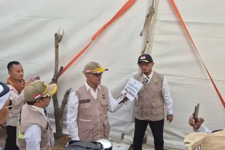 Kemenhaj Copot Penanda KBIHU di Tenda Arafah, Ancam Cabut Izin yang Sengaja Melanggar