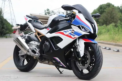 Muncul Motor Kloningan BMW S1000RR Tanpa Identitas