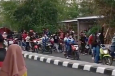 Bertemu Geng Motor Ugal-ugalan di Jalan Raya, Segera Menjauh!