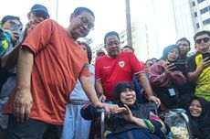 Pramono Anung Sapa Warga di CFD, Anies Tiba-tiba Melintas Naik Sepeda