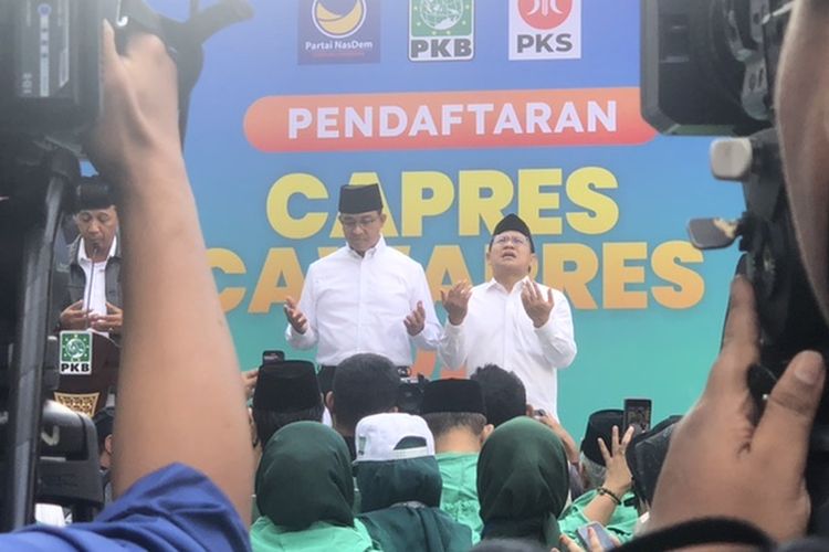 Bacapres dan bacawapres Koalisi Perubahan untuk Persatuan (KPP) Anies Baswedan dan Muhaimin Iskandar di kantor DPP PKB, Senen, Jakarta, Kamis (19/10/2023). 