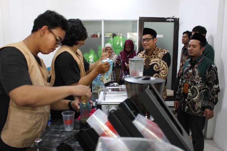 Bukan Sekadar Ngopi, Coffee Shop Madaya Surabaya Hadir Membawa Misi Sosial Dompet Dhuafa 