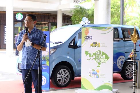 Bluebird dan AP I Hadirkan Taksi Listrik di Bandara I Gusti Ngurah Rai